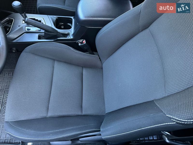 Внедорожник / Кроссовер Toyota RAV4 2018 в Николаеве