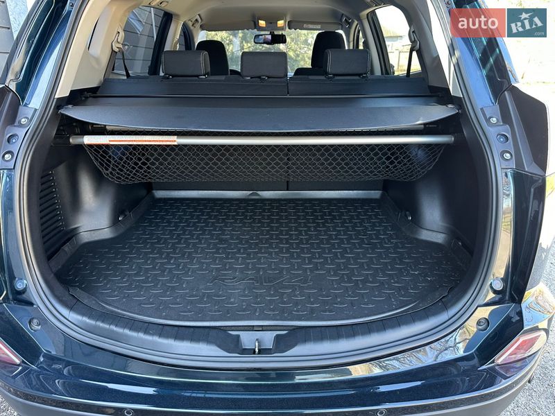 Внедорожник / Кроссовер Toyota RAV4 2018 в Николаеве