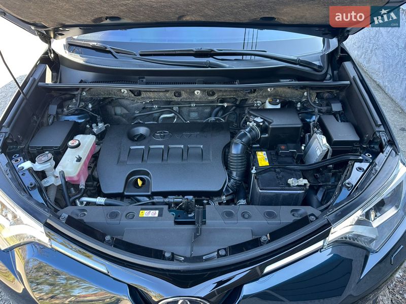 Внедорожник / Кроссовер Toyota RAV4 2018 в Николаеве