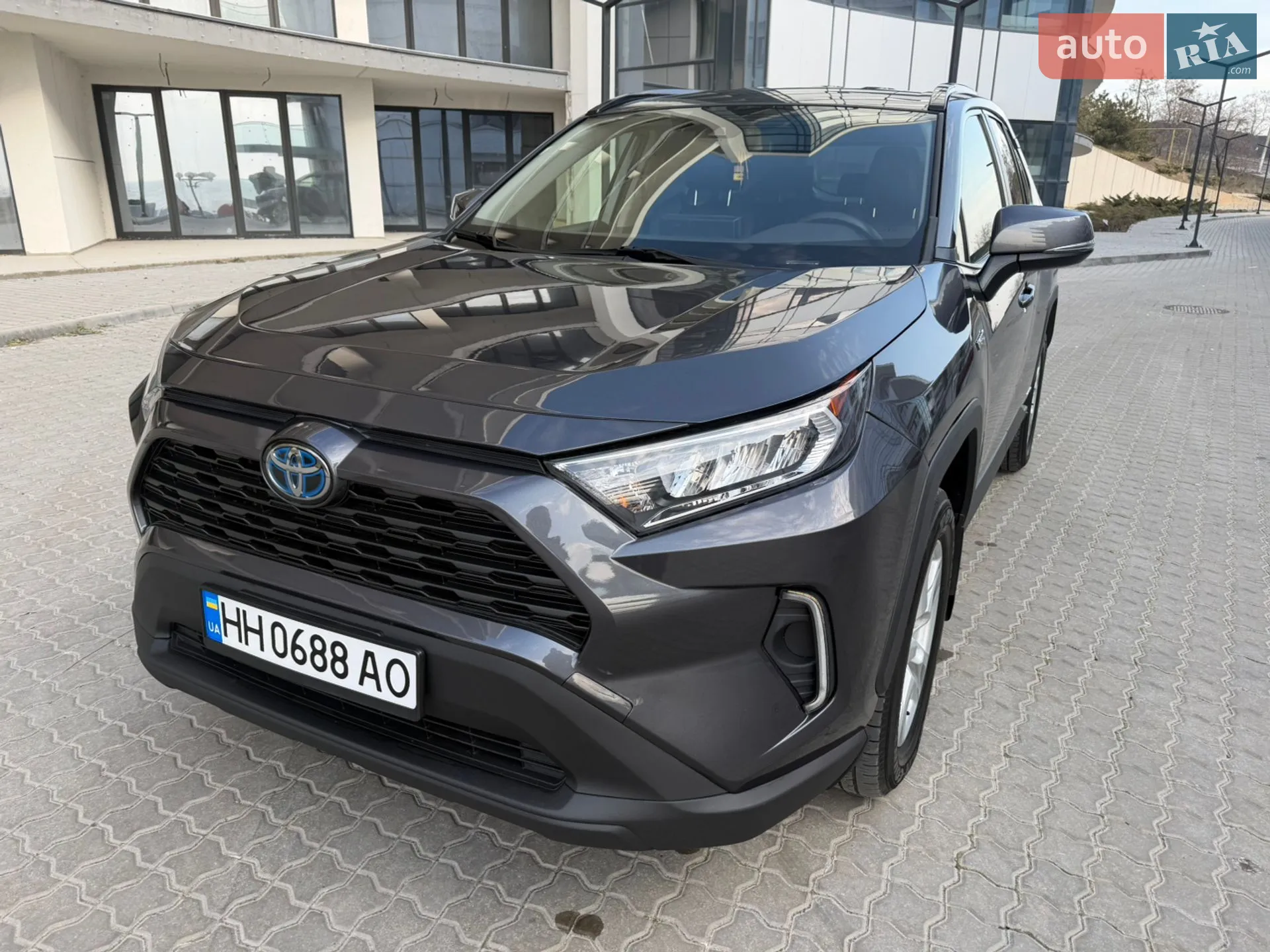 2019 Toyota RAV 4 - фото 1