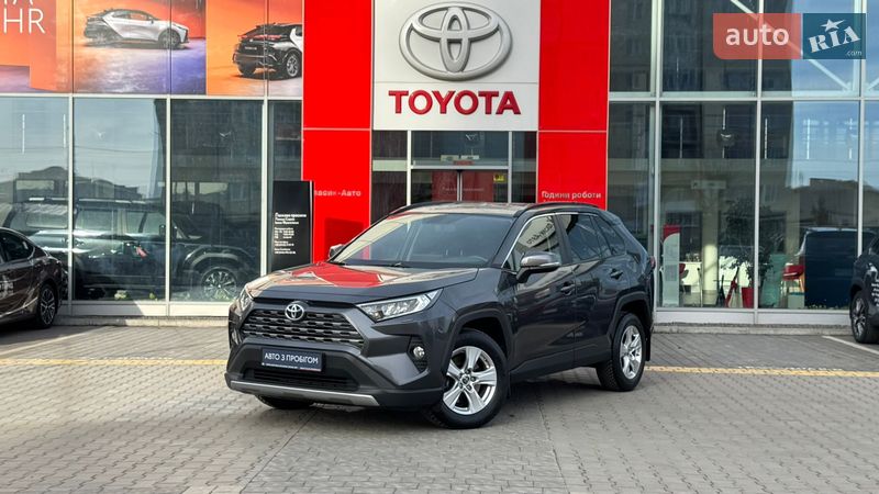Внедорожник / Кроссовер Toyota RAV4 2019 в Ивано-Франковске