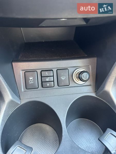 Внедорожник / Кроссовер Toyota RAV4 2010 в Хмельницком