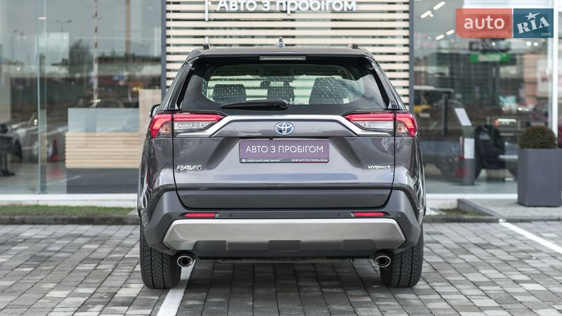 Внедорожник / Кроссовер Toyota RAV4 2024 в Львове