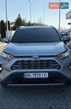 Внедорожник / Кроссовер Toyota RAV4 2024 в Львове