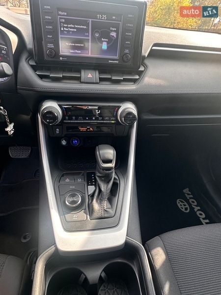 Внедорожник / Кроссовер Toyota RAV4 2020 в Одессе фото 10 Внедорожник / Кроссовер Toyota RAV4 2020 в Одессе