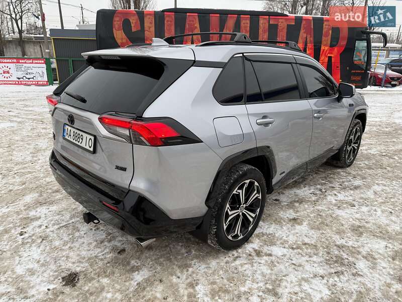 Внедорожник / Кроссовер Toyota RAV4 2023 в Киеве