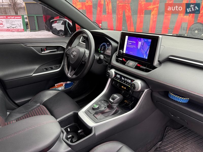 Внедорожник / Кроссовер Toyota RAV4 2023 в Киеве