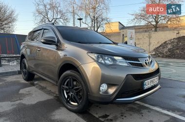 Позашляховик / Кросовер Toyota RAV4 2013 в Чернігові
