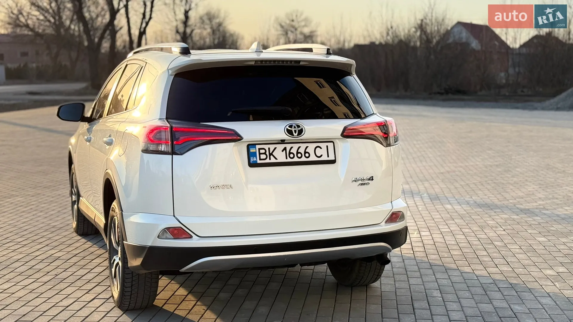 2016 Toyota RAV 4 - мініатюра 7