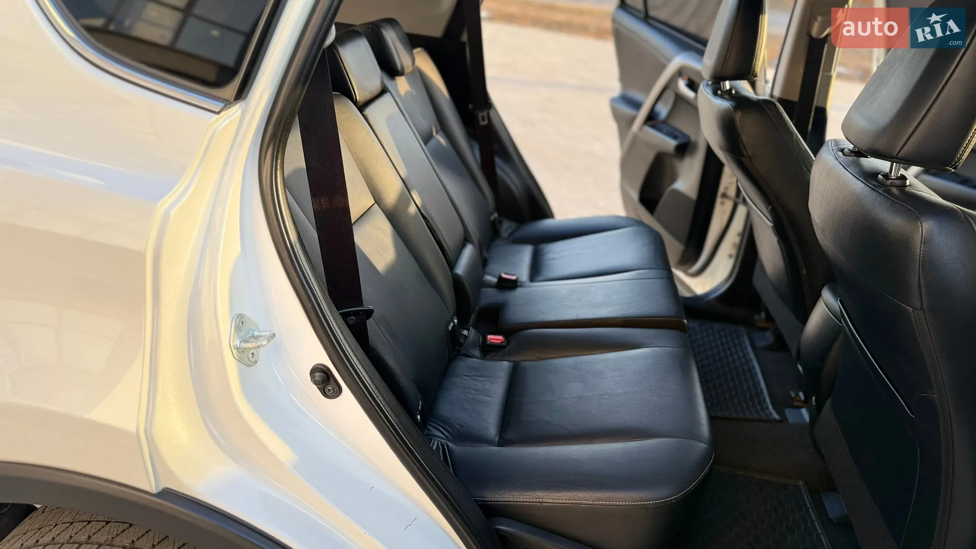 2016 Toyota RAV 4 - мініатюра 25