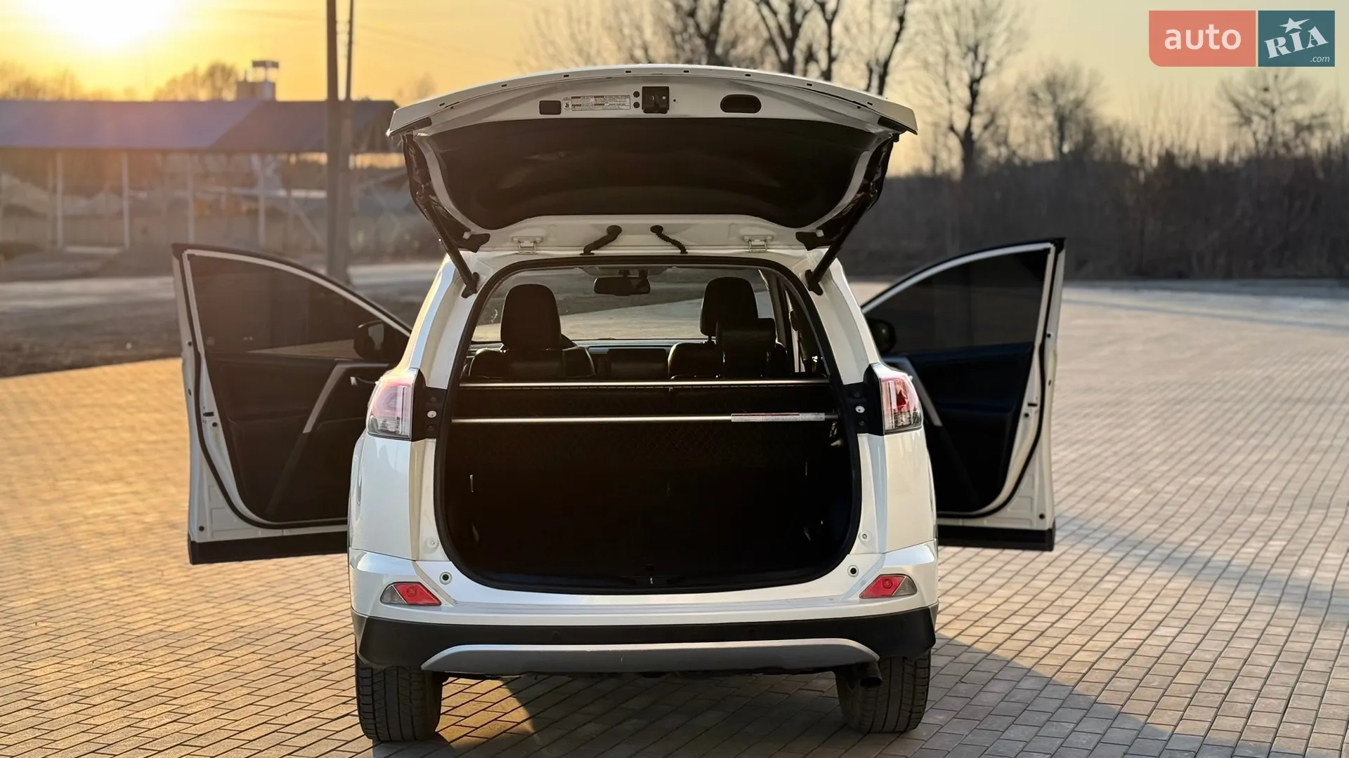 2016 Toyota RAV 4 - мініатюра 32