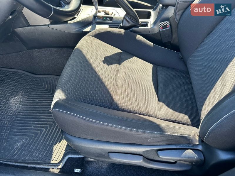 Внедорожник / Кроссовер Toyota RAV4 2016 в Киеве