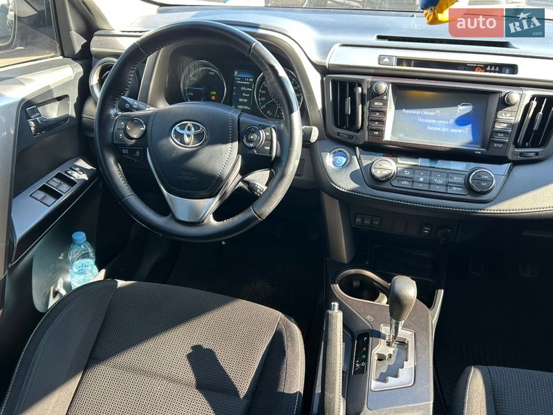 Внедорожник / Кроссовер Toyota RAV4 2016 в Киеве