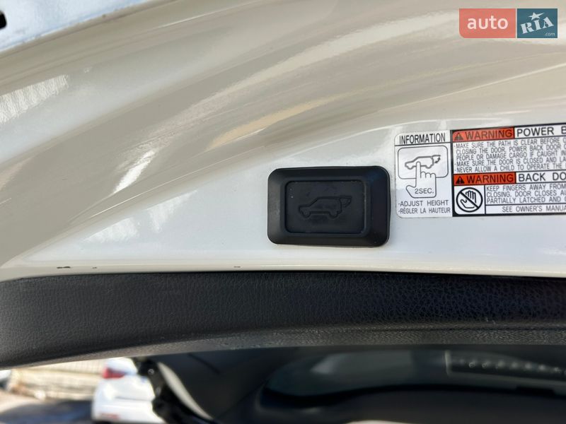 Внедорожник / Кроссовер Toyota RAV4 2016 в Киеве