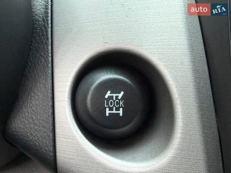 Внедорожник / Кроссовер Toyota RAV4 2007 в Киеве фото 32 Внедорожник / Кроссовер Toyota RAV4 2007 в Киеве