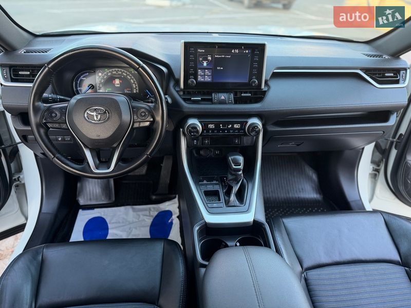 Внедорожник / Кроссовер Toyota RAV4 2018 в Одессе