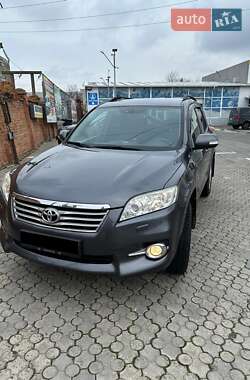 Внедорожник / Кроссовер Toyota RAV4 2011 в Черновцах