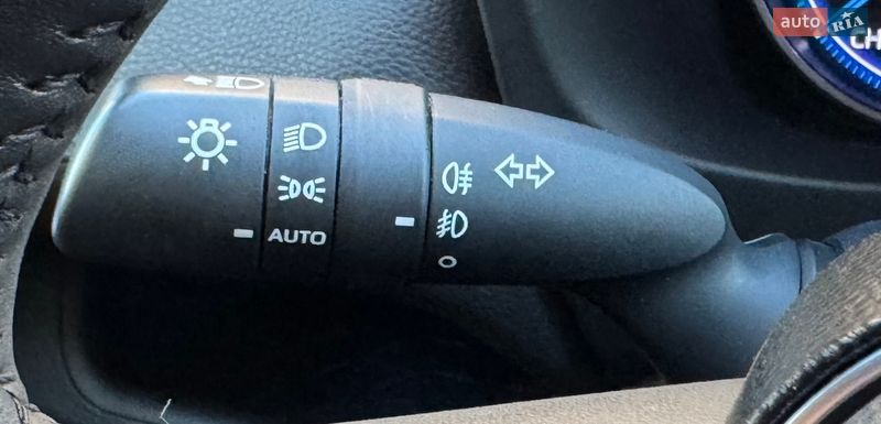 Внедорожник / Кроссовер Toyota RAV4 2020 в Киеве