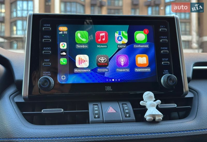 Внедорожник / Кроссовер Toyota RAV4 2020 в Киеве