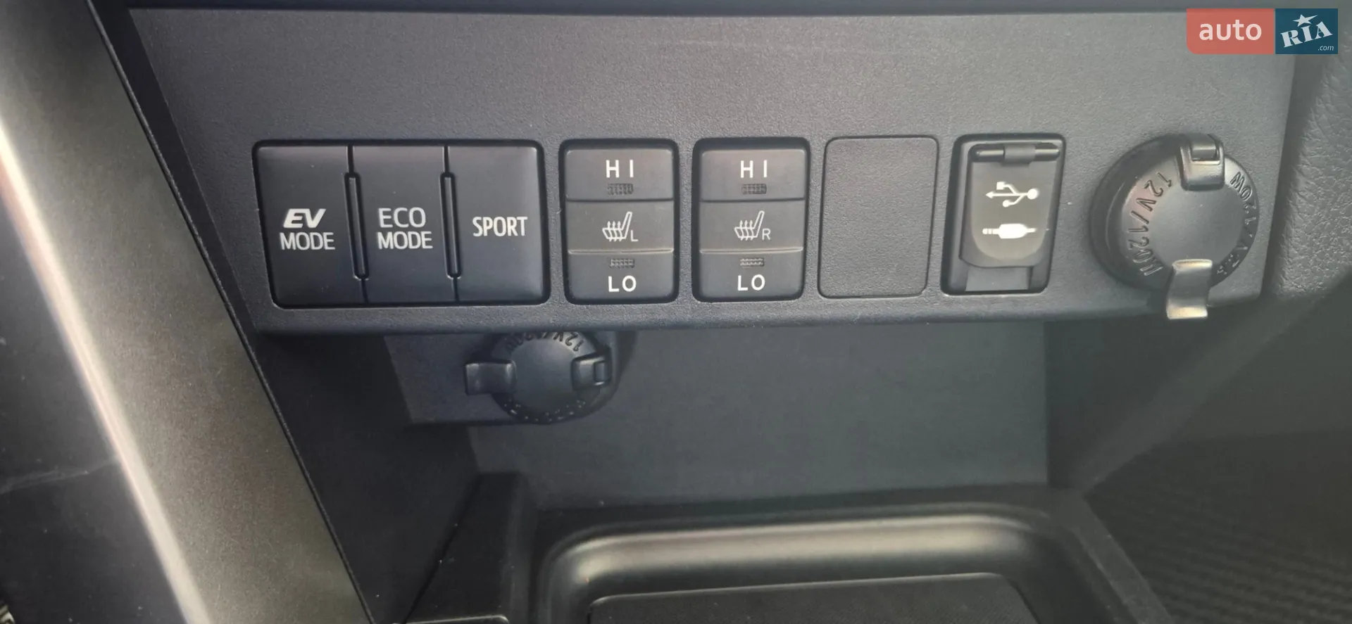 2017 Toyota RAV 4 - мініатюра 28