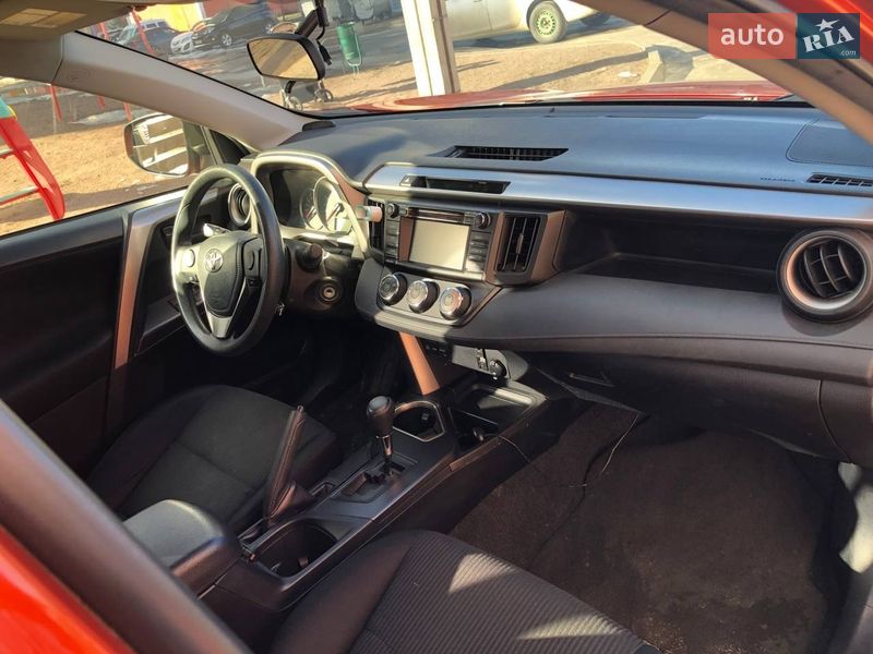 Внедорожник / Кроссовер Toyota RAV4 2016 в Харькове