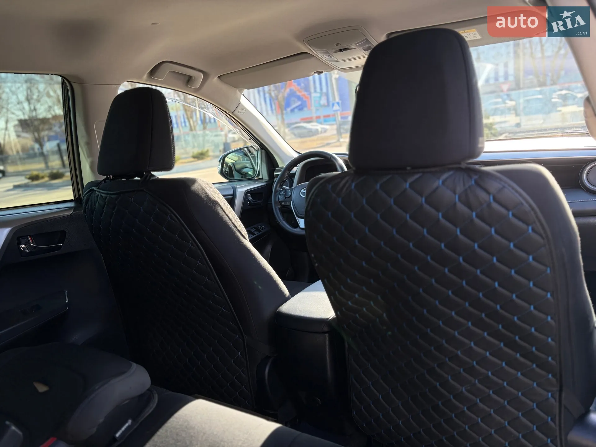 2018 Toyota RAV 4 - мініатюра 16