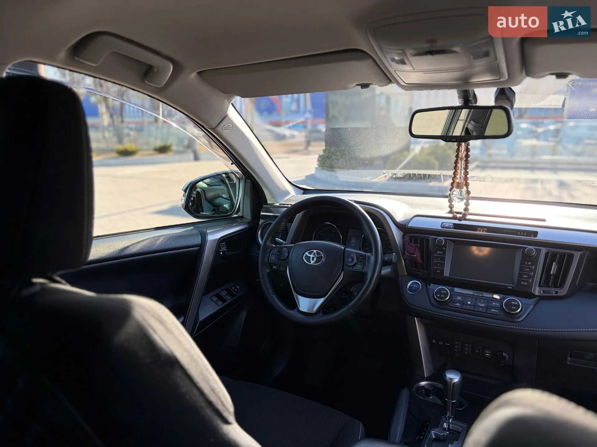 2018 Toyota RAV 4 - мініатюра 17