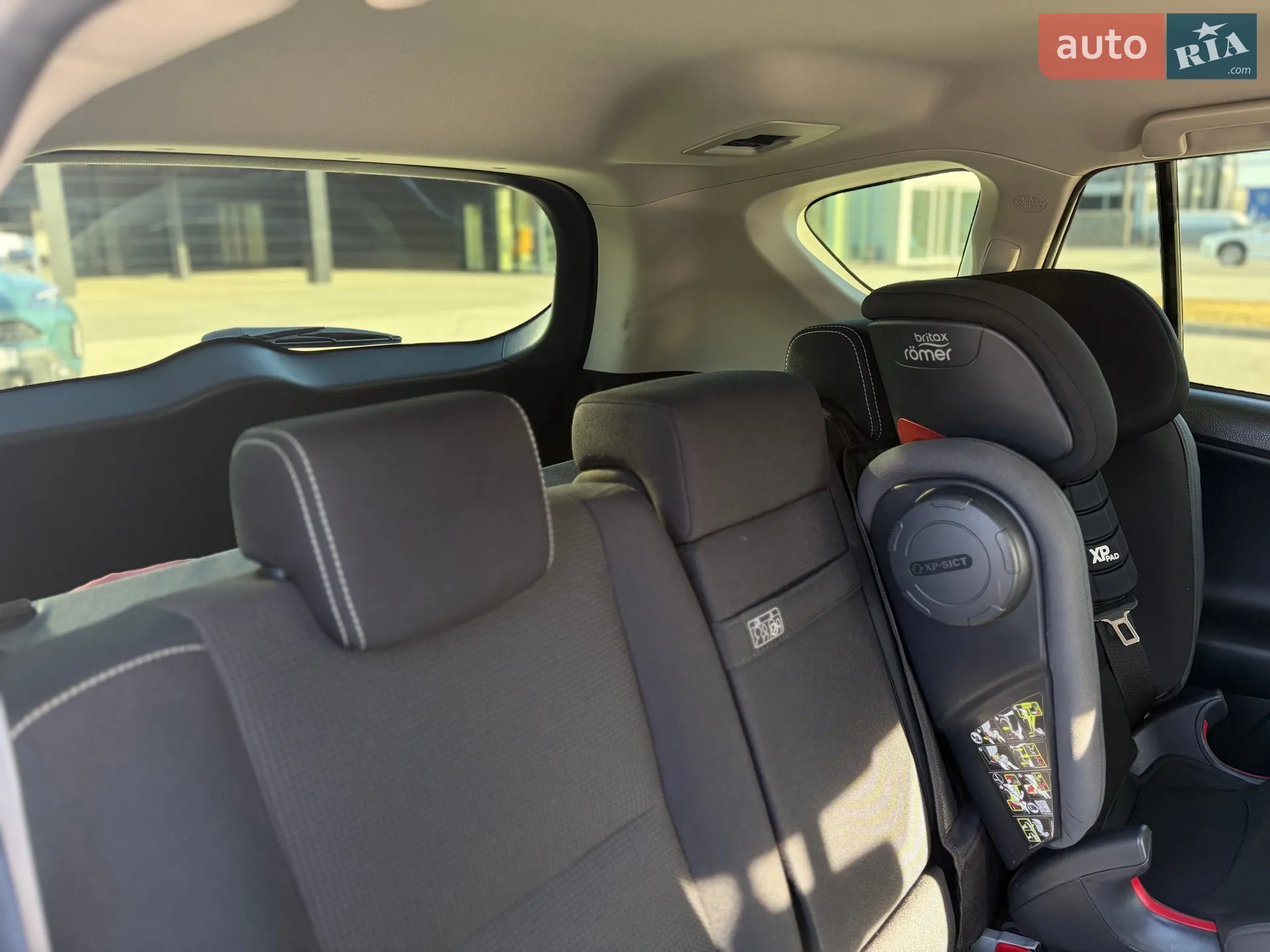 2018 Toyota RAV 4 - мініатюра 19
