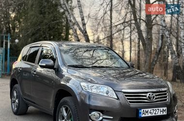 Внедорожник / Кроссовер Toyota RAV4 2010 в Трускавце