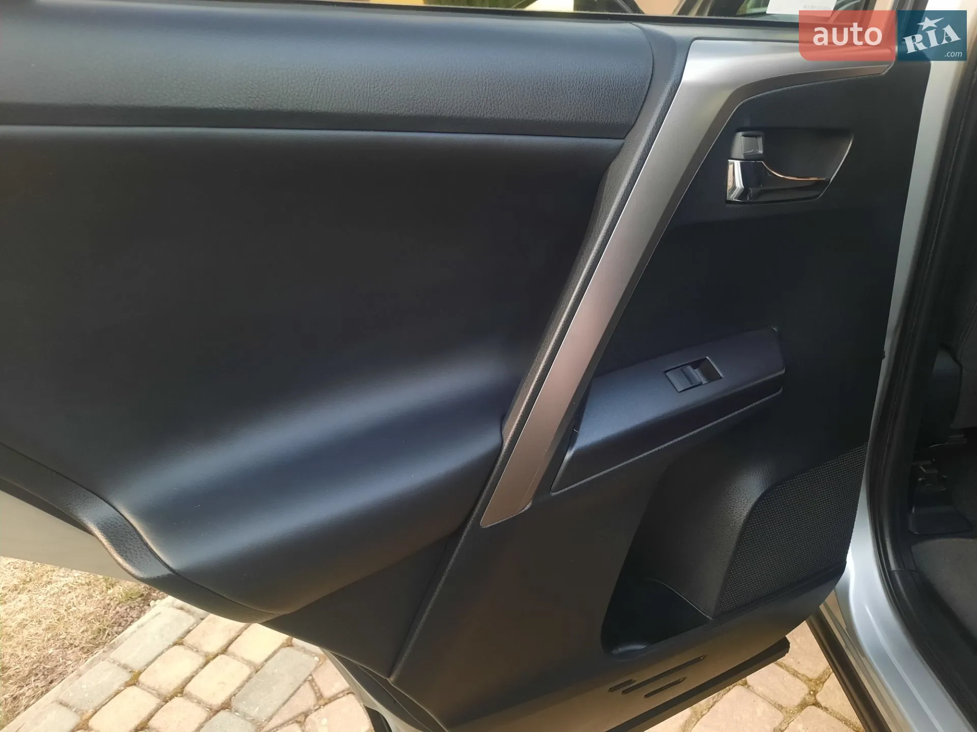 2017 Toyota RAV 4 - мініатюра 32