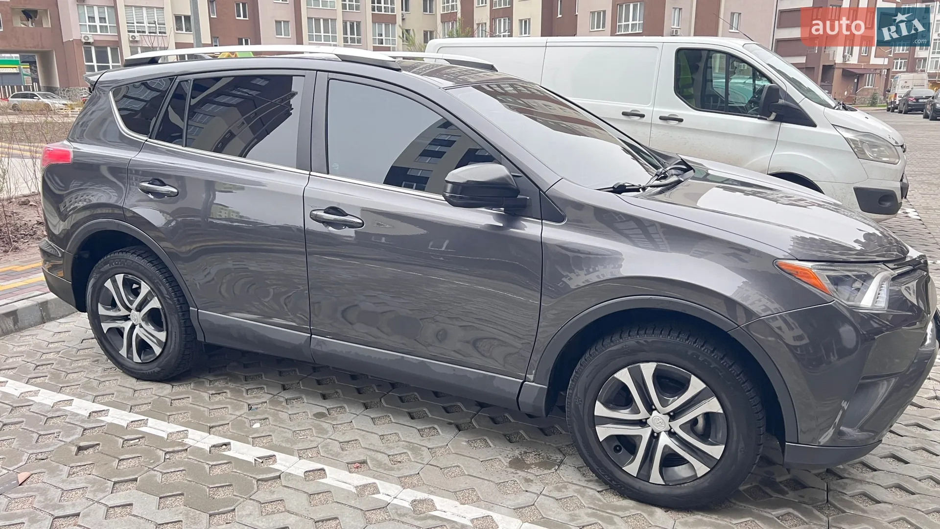 2016 Toyota RAV 4 - мініатюра 4