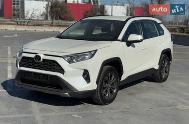 Позашляховик / Кросовер Toyota RAV4 2022 в Києві