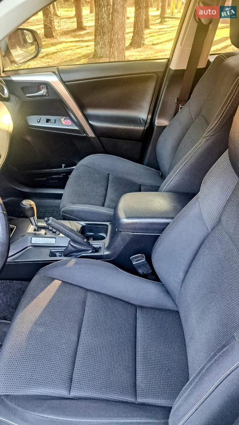2015 Toyota RAV 4 - мініатюра 14
