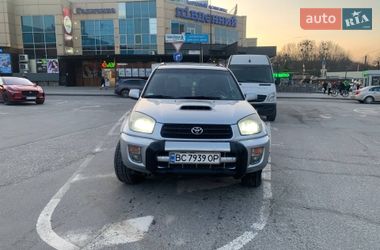 Внедорожник / Кроссовер Toyota RAV4 2003 в Львове