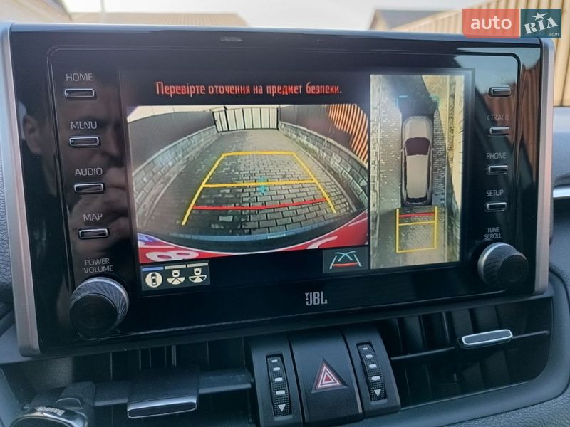 Позашляховик / Кросовер Toyota RAV4 2020 в Рівному