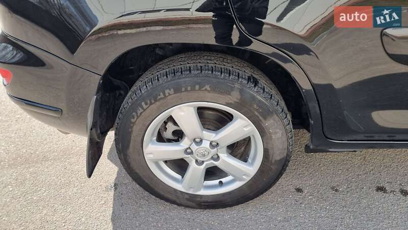Внедорожник / Кроссовер Toyota RAV4 2006 в Кропивницком