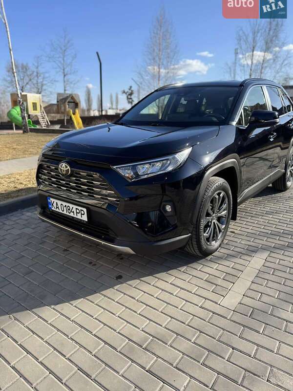 Внедорожник / Кроссовер Toyota RAV4 2023 в Киеве фото 4 Внедорожник / Кроссовер Toyota RAV4 2023 в Киеве