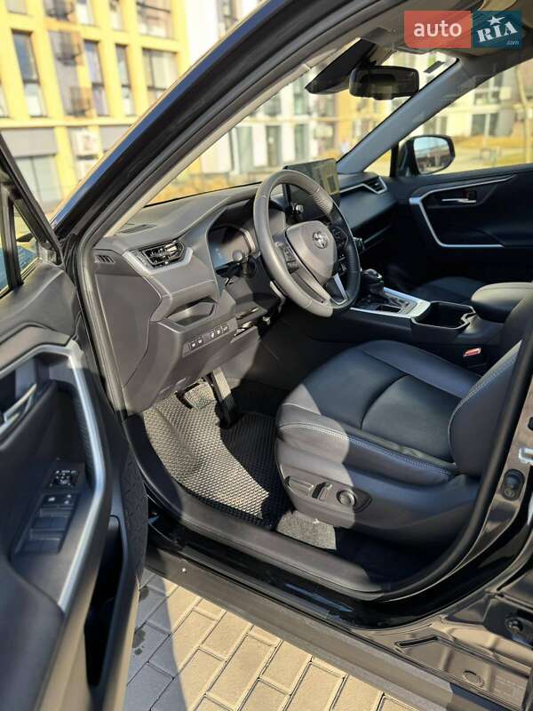 Внедорожник / Кроссовер Toyota RAV4 2023 в Киеве фото 17 Внедорожник / Кроссовер Toyota RAV4 2023 в Киеве