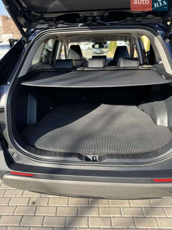 Внедорожник / Кроссовер Toyota RAV4 2023 в Киеве фото 30 Внедорожник / Кроссовер Toyota RAV4 2023 в Киеве