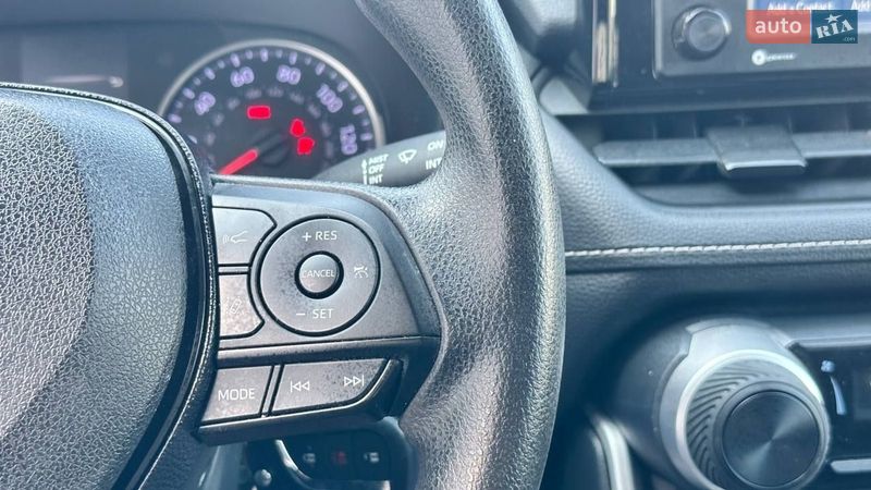 Внедорожник / Кроссовер Toyota RAV4 2019 в Луцке