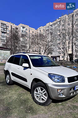 Позашляховик / Кросовер Toyota RAV4 2001 в Одесі