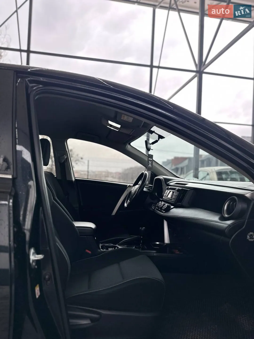 2016 Toyota RAV 4 - мініатюра 10