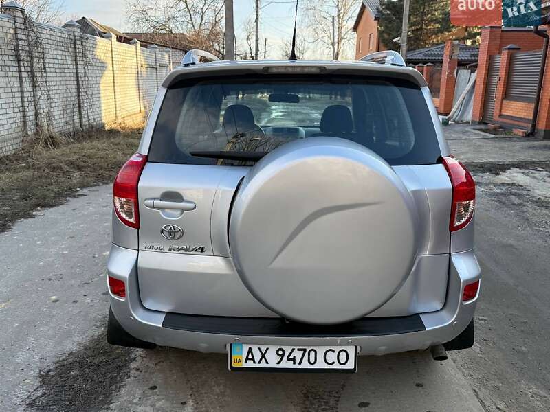 Позашляховик / Кросовер Toyota RAV4 2007 в Харкові