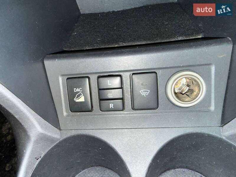 Позашляховик / Кросовер Toyota RAV4 2007 в Харкові