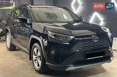 Внедорожник / Кроссовер Toyota RAV4 2018 в Киеве