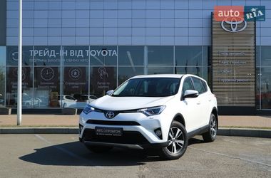 Позашляховик / Кросовер Toyota RAV4 2018 в Києві