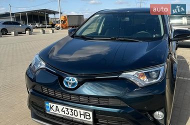 Позашляховик / Кросовер Toyota RAV4 2017 в Ірпені