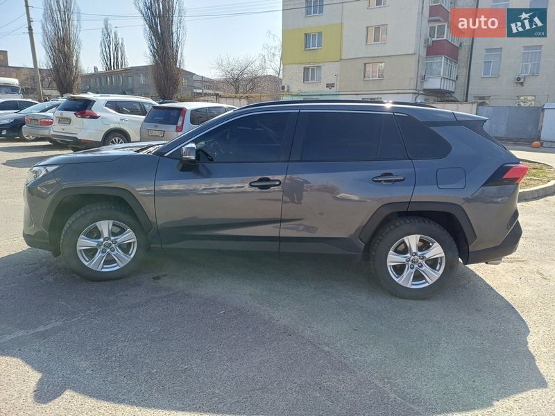 Toyota RAV4 2021