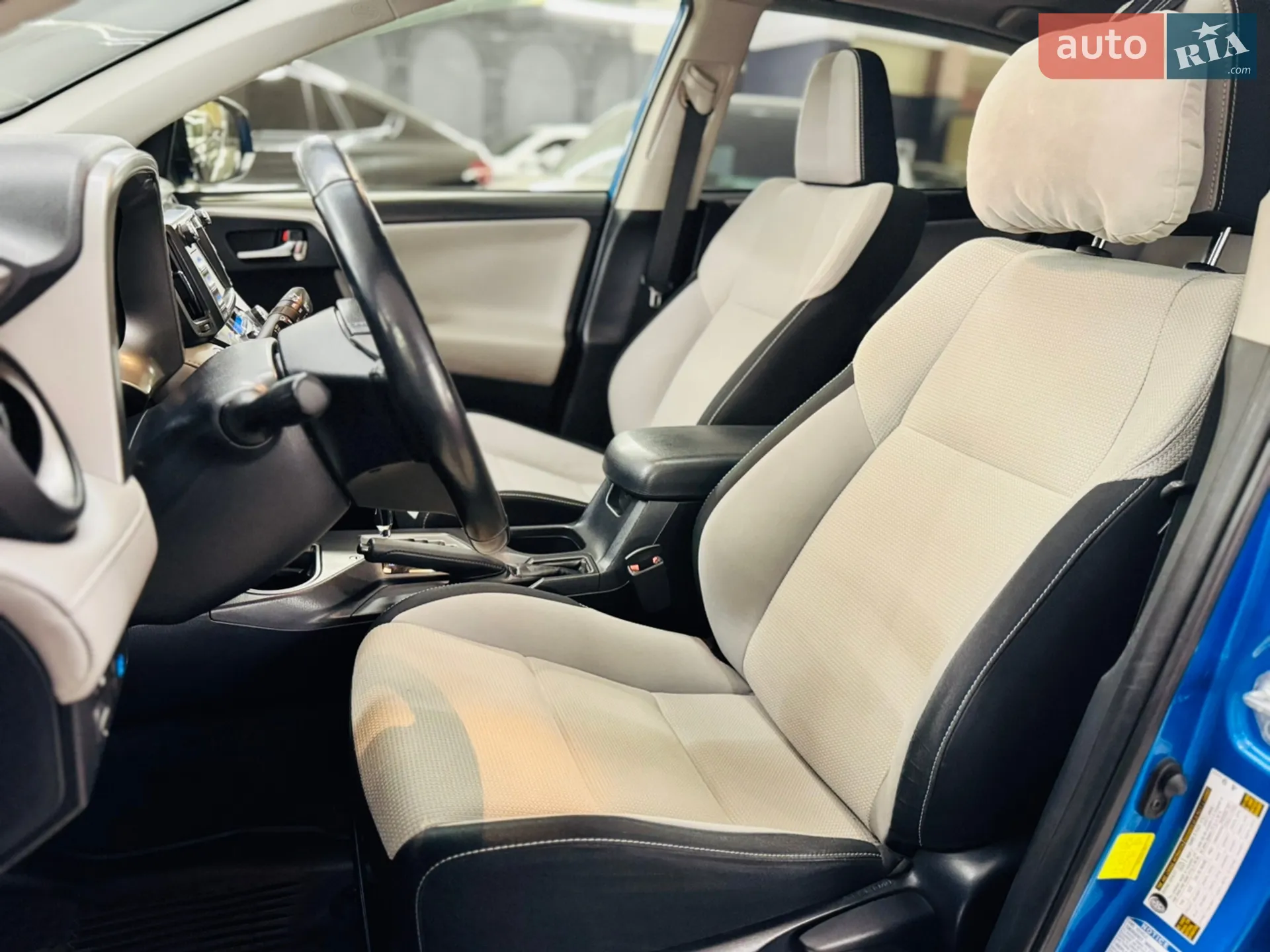 2017 Toyota RAV 4 - мініатюра 13
