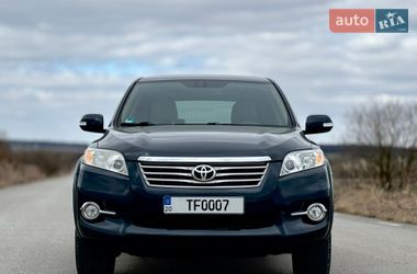 Внедорожник / Кроссовер Toyota RAV4 2011 в Тернополе